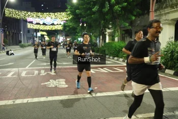 Runner Photo 4223255