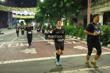 Runner Photo 4223260