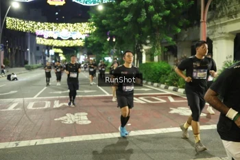 Runner Photo 4223263