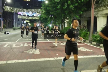 Runner Photo 4223264
