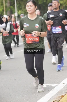 Runner Photo 4223468