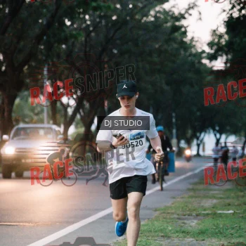 Runner Photo 422347