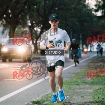 Runner Photo 422349