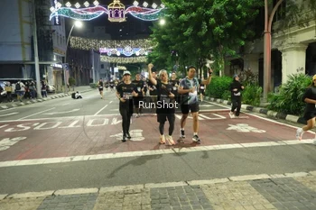 Runner Photo 4223500