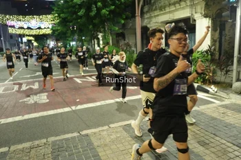 Runner Photo 4223568