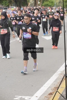 Runner Photo 4223707