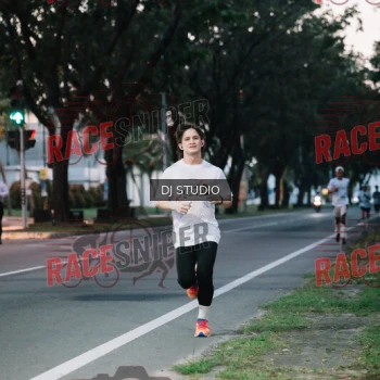Runner Photo 422371