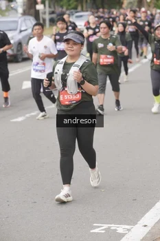 Runner Photo 4223773