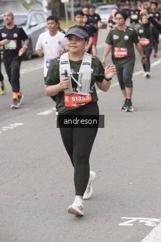 Runner Photo 4223782