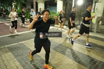 Runner Photo 4223803