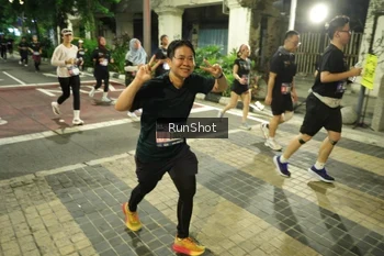 Runner Photo 4223810