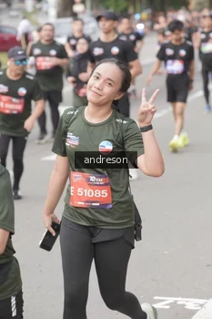 Runner Photo 4223930