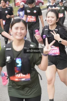 Runner Photo 4224154