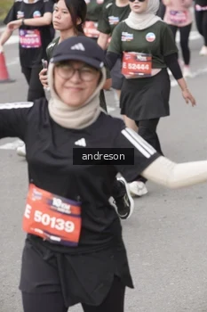 Runner Photo 4224219