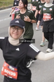 Runner Photo 4224225