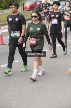 Runner Photo 4224313