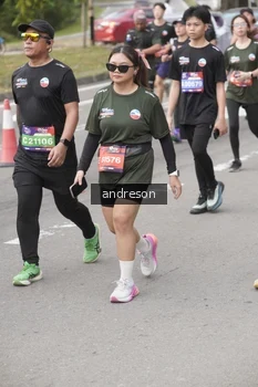 Runner Photo 4224323