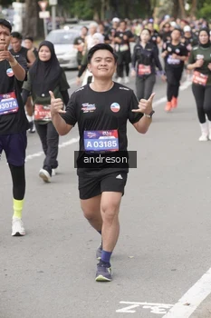 Runner Photo 4224326