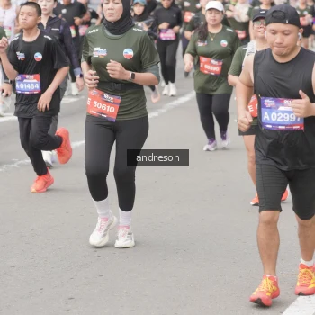 Runner Photo 4224328