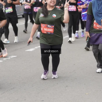 Runner Photo 4224335