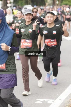 Runner Photo 4224338