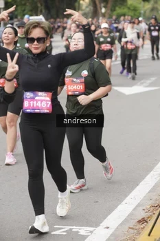 Runner Photo 4224340