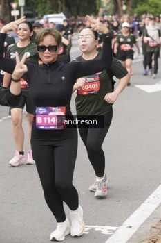 Runner Photo 4224341
