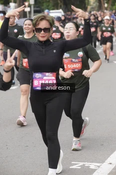 Runner Photo 4224342