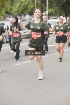 Runner Photo 4224348
