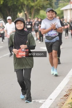 Runner Photo 4224363
