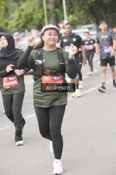 Runner Photo 4224376