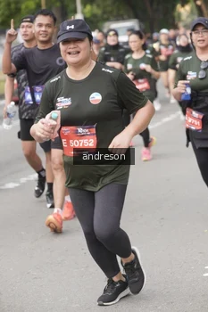 Runner Photo 4224385