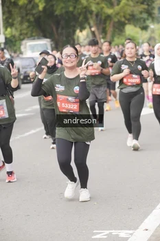 Runner Photo 4224386