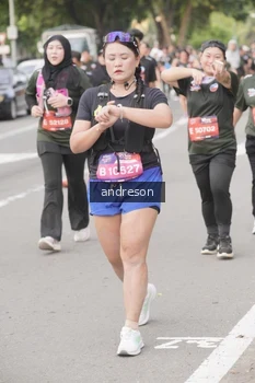 Runner Photo 4224394