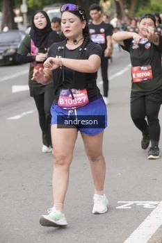 Runner Photo 4224396