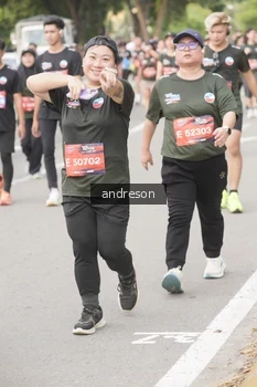 Runner Photo 4224397