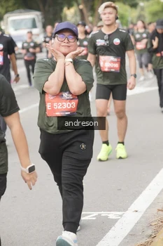 Runner Photo 4224400