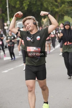 Runner Photo 4224407