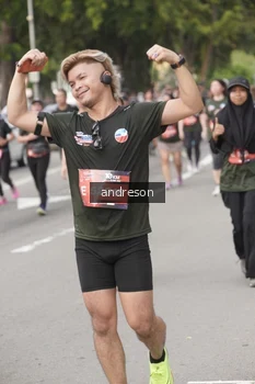 Runner Photo 4224408