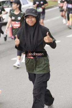 Runner Photo 4224411