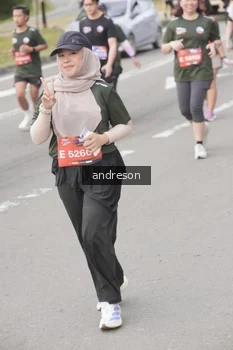 Runner Photo 4224412
