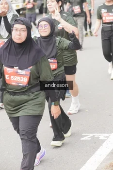 Runner Photo 4224420