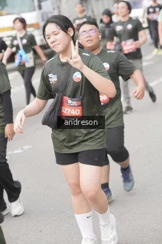 Runner Photo 4224422