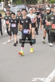 Runner Photo 4224433