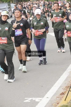Runner Photo 4224437