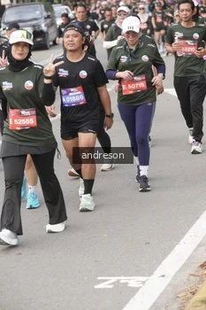 Runner Photo 4224438