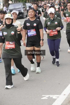 Runner Photo 4224439