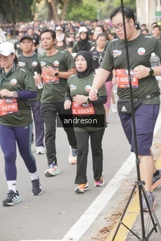 Runner Photo 4224441
