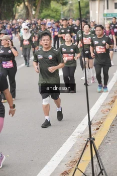 Runner Photo 4224454