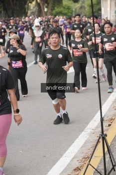 Runner Photo 4224455